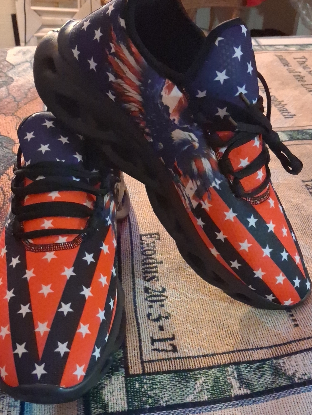 Just USA Red, White & Blue Eagle Flag Men's Sneakers